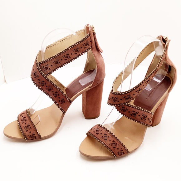 {Zara Woman} Embellished Suede Strapped Heels - Picture 4 of 16